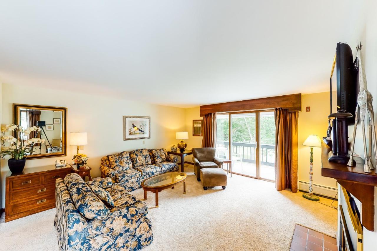 The Lodge #23 Stowe Fork Room photo